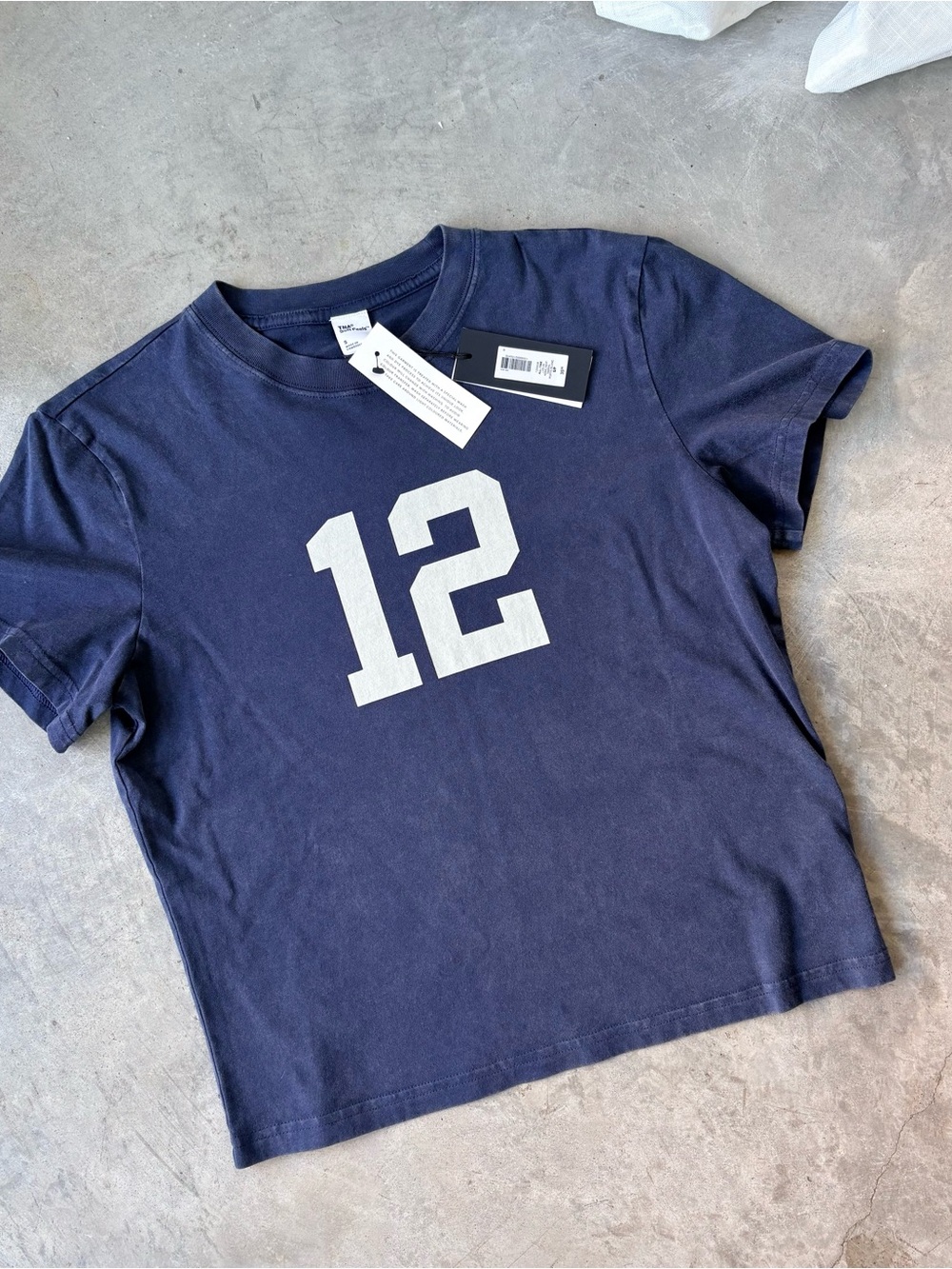 NWT Aritzia Graphic Tee